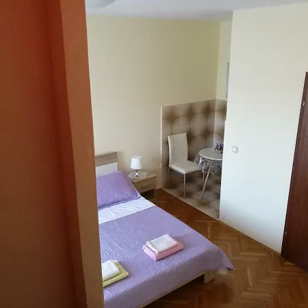Grubica Gostinjska kuća *